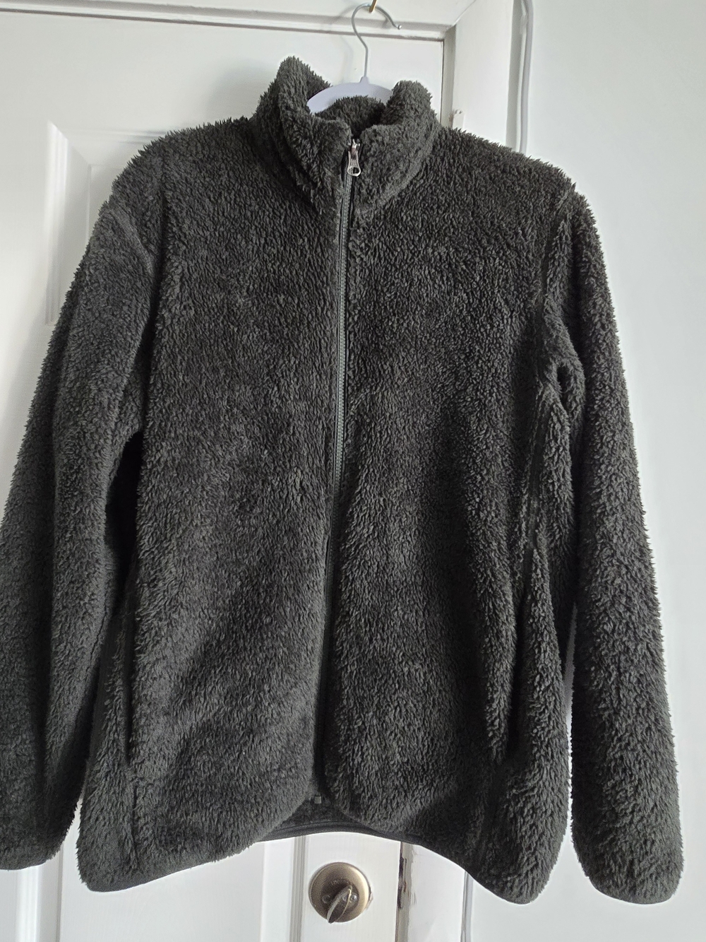 Cozy Full-Zip Plush Jacket in Olive By UNIQLO